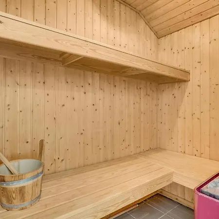 Beautiful Home In Oksbol With Sauna *